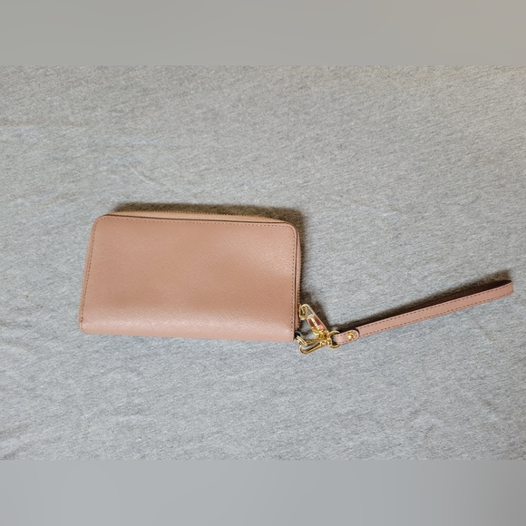 Michael Kors Wallet Wristlet - Picture 3 of 7